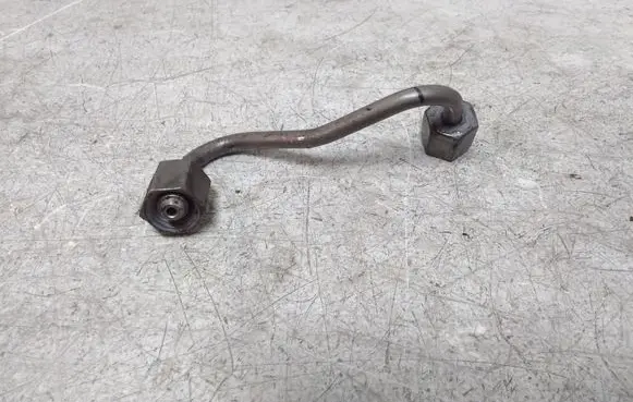 Mercedes-Benz C W204 Fuel injector supply line/pipe 