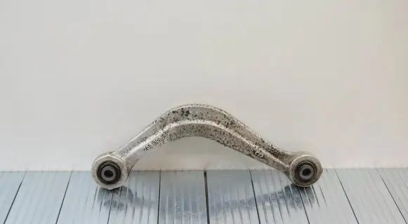 Rear upper control arm/wishbone