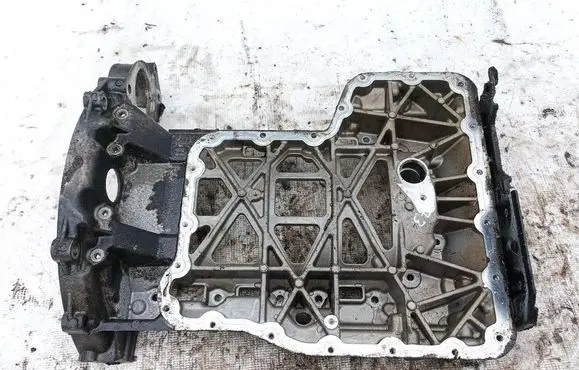 Oil sump