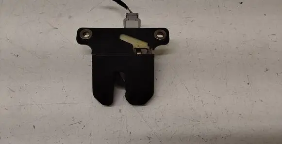 Audi A3 S3 8L Loading door lock 8L0827505
