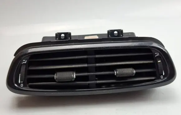 Fiat Tipo Dash center air vent grill 07356016100 LS394810