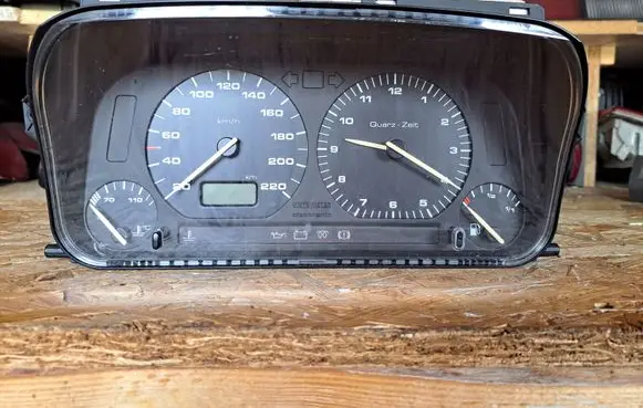 Volkswagen Golf III Speedometer (instrument cluster) 1H6919033L 6160552020