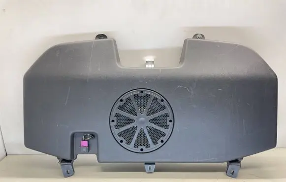 Volkswagen Jetta VI Subwoofer speaker 5C6035621A