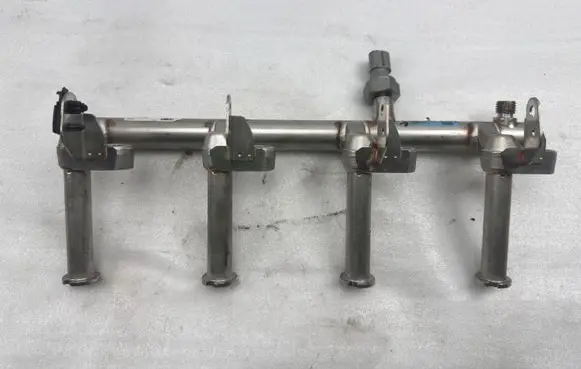 Volvo XC60 Fuel main line pipe 31478555