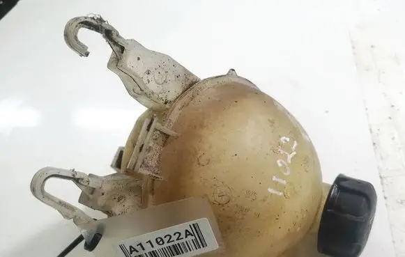 Peugeot 207 Coolant expansion tank/reservoir 9662621280