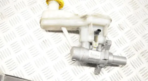 Chrysler Pacifica Master brake cylinder 26415800073