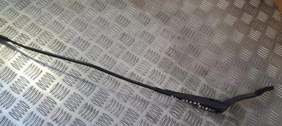 Opel Corsa D Front wiper blade arm 13284135