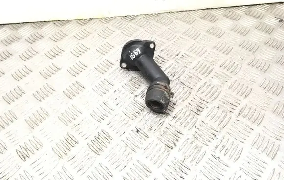 Volkswagen Golf V Engine coolant pipe/hose 06A121121C 038121121D