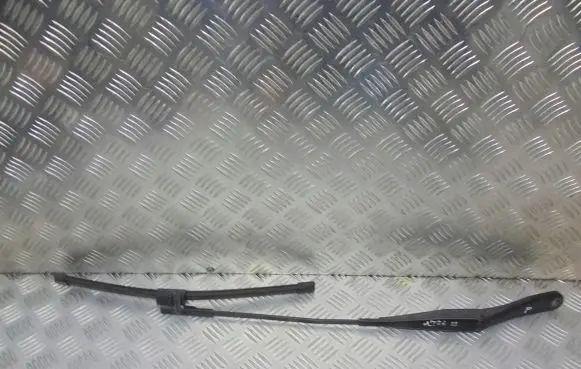Opel Astra H Front wiper blade arm
