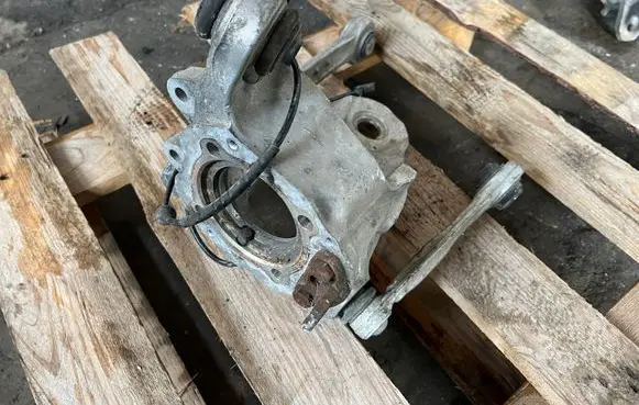 BMW X5M F85 Rear wheel hub 67709830 6770983