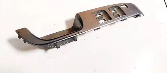Mitsubishi Outlander Front door window switch trim mn151274