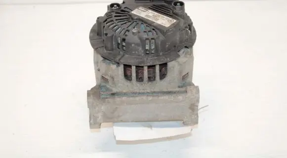 Mercedes-Benz A W169 Generator/alternator A2661540802 SG9B079
