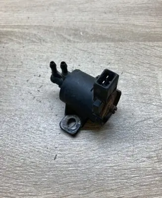 Renault Scenic I Turbo solenoid valve EV509