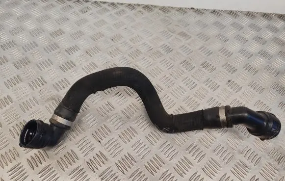 Volvo V60 Engine coolant pipe/hose 31319019