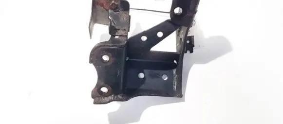 Nissan Murano Z50 Engine mounting bracket