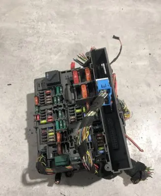 BMW 3 E92 E93 Fuse module 9119445 911944506