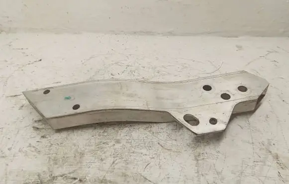 Radiator support slam panel bracket