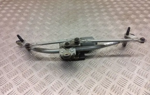 BMW X3 F25 Front wiper linkage and motor 7213275