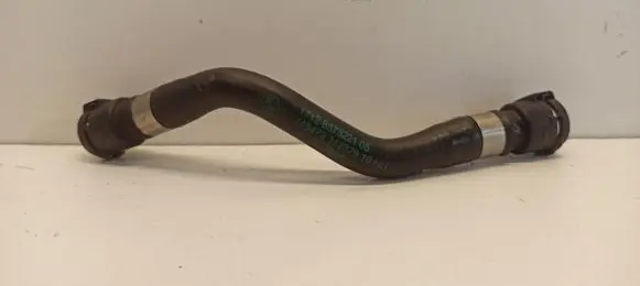 BMW 2 F44 Engine coolant pipe/hose 8573221