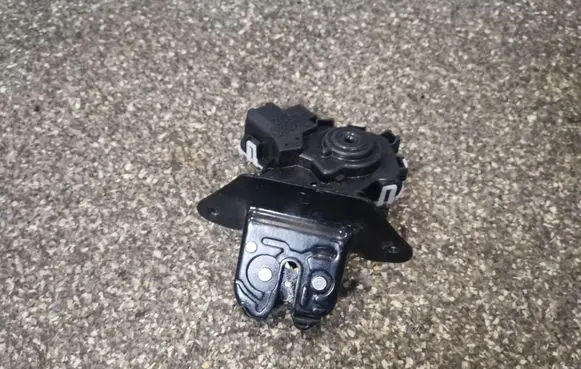 Mazda CX-3 Tailgate/trunk/boot lock/catch/latch