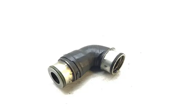 Volkswagen Golf V Intercooler hose/pipe 038131111a