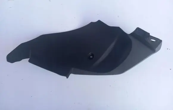 Suzuki Grand Vitara II Bonnet wind deflector 9448106L