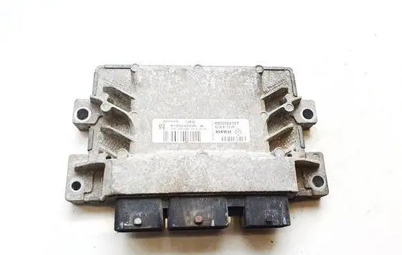 Renault Clio III Engine control unit/module 8200522357
