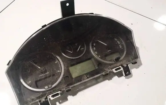 Land Rover Freelander 2 - LR2 Speedometer (instrument cluster) 6h5210849fh