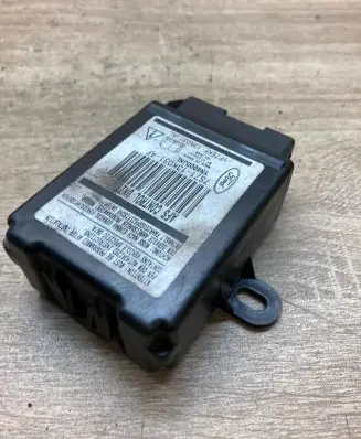 Ford Mondeo MK IV Light module LCM 7S7113K031AF YN400DJNL