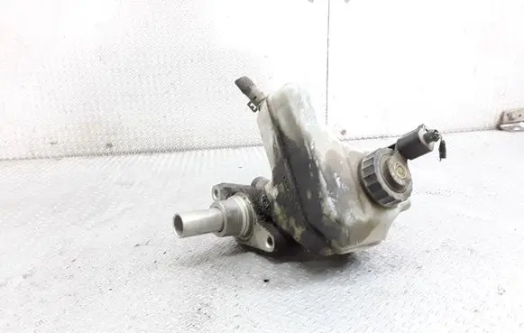 Volkswagen PASSAT B6 Master brake cylinder 3C1611301