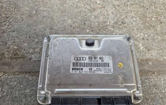 Audi A4 S4 B6 8E 8H Engine control unit/module 8E0907401