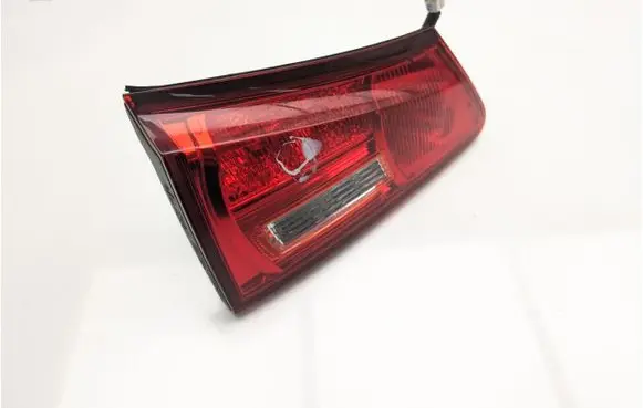 Lexus IS 220D-250-350 Rear/tail lights