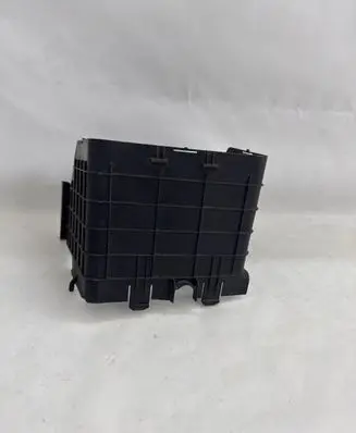 Audi A3 S3 A3 Sportback 8P Battery box tray 1K0915335C