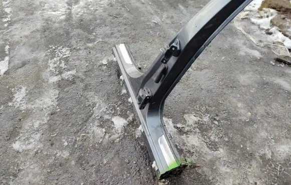 Mercedes-Benz E W213 Pillar (middle) A2136370109