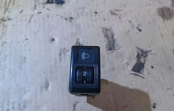 Mazda 2 Headlight level height control switch D397666F0