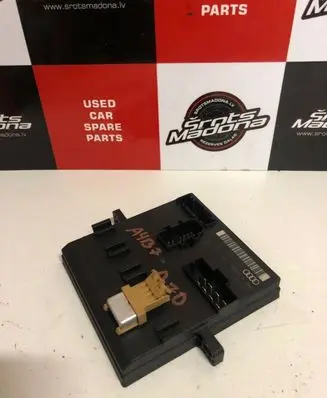 Audi A4 S4 B7 8E 8H Comfort/convenience module 8E0907279J
