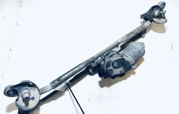 Lexus IS 220D-250-350 Front wiper linkage and motor
