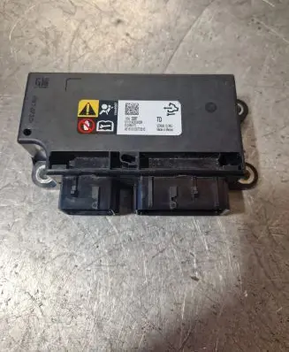 Opel Insignia A Airbag control unit/module 812586170 13593287 8110100000000X