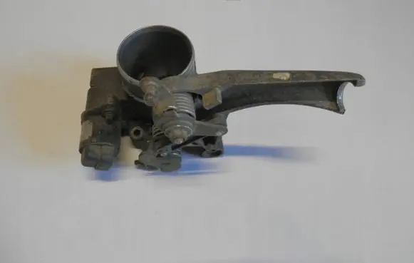 Renault Laguna I Throttle valve 7700868844