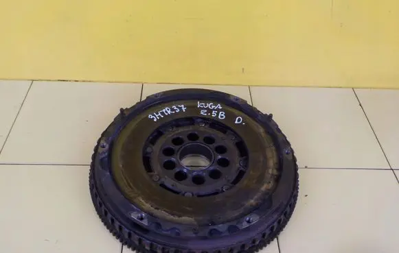 Ford Kuga I Dual mass flywheel 31259452 HYDB
