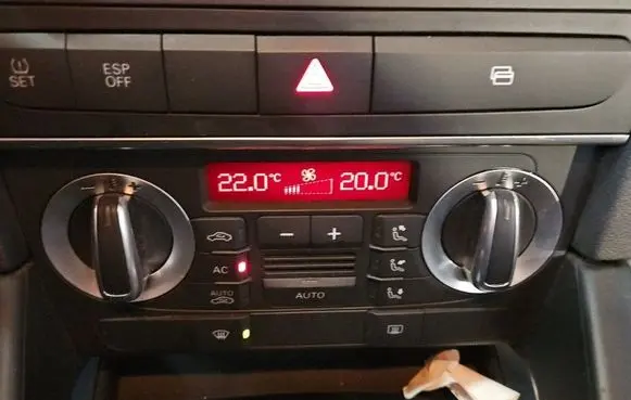 Audi A3 S3 8P Climate control/heater control trim 8P0820043BG IMPRK1534506