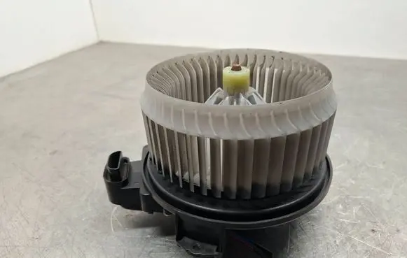 Toyota Auris 150 Heater fan/blower AV2727008103
