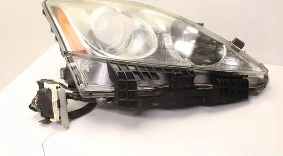 Lexus IS 220D-250-350 Headlight/headlamp