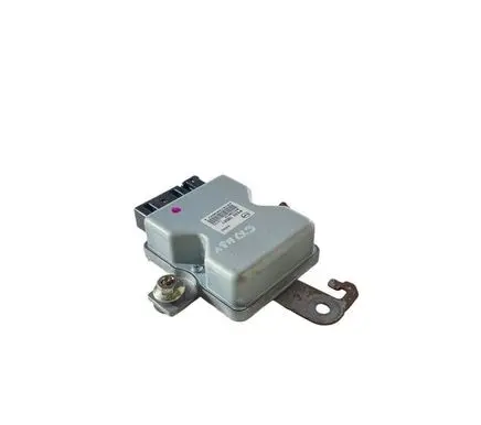 Mazda CX-3 Fuel injection pump control unit/module PE0218561
