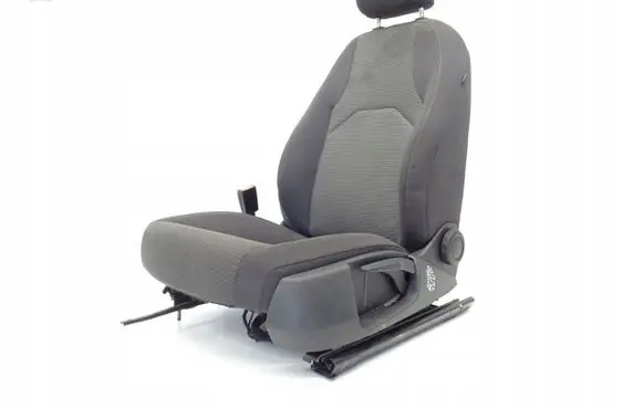 Seat Leon (5F) Front driver seat 5Q4881105A
