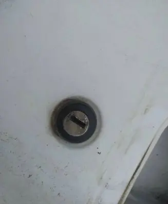 Iveco Daily 40.8 Front door lock (next to the handle) 