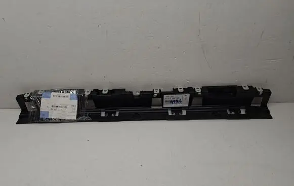 BMW 5 G30 G31 Front bumper mounting bracket 7359788 51747359788