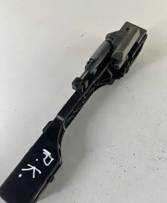 Nissan Primera Front door exterior handle/bracket 