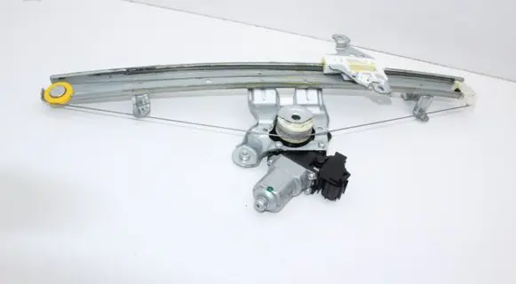 Nissan Leaf II (ZE1) Front door window regulator with motor 