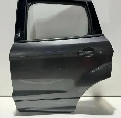 Ford Kuga II Rear door
